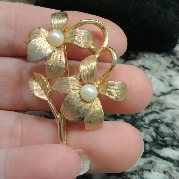 Vintage brooch   - Picture 2 of 3